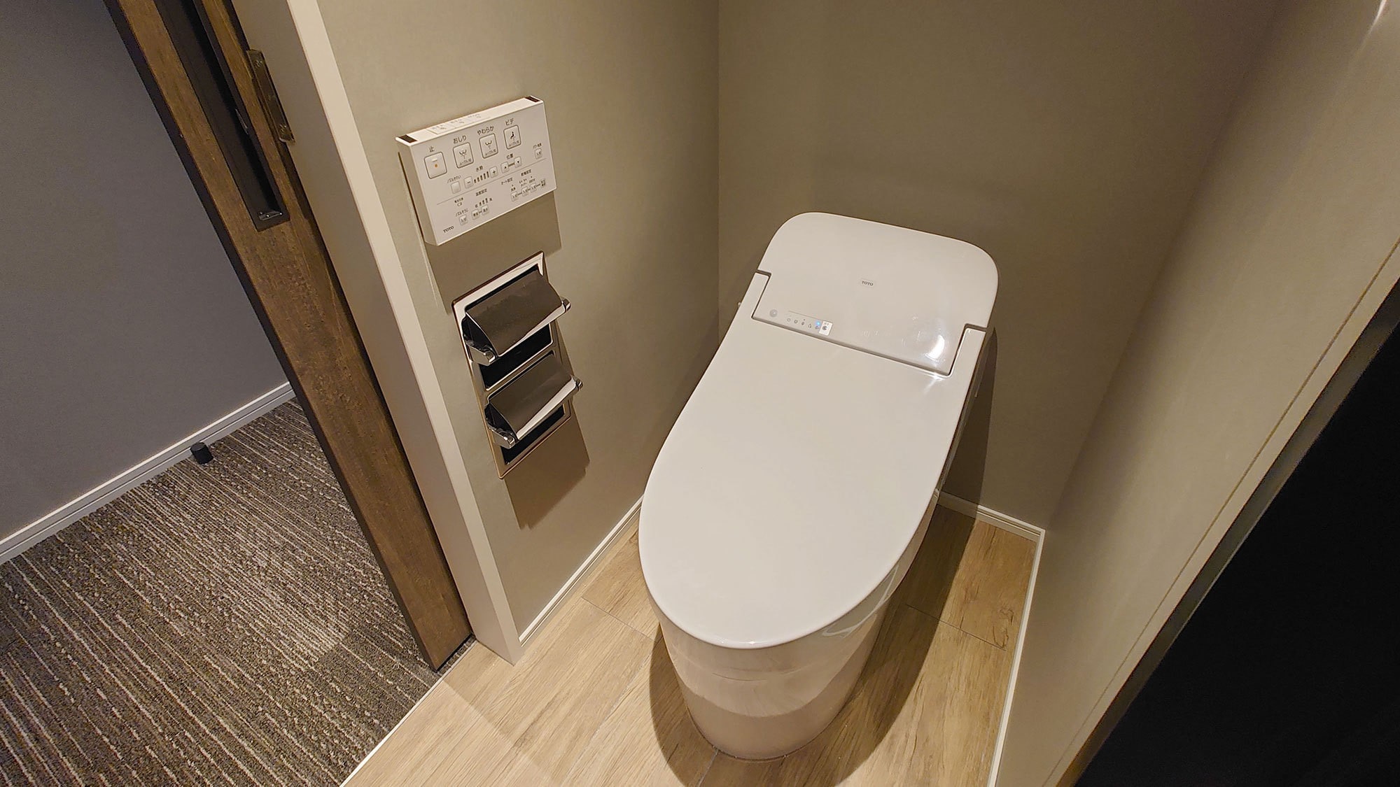 [Toilet with washing] Common to double, twin and deluxe twins