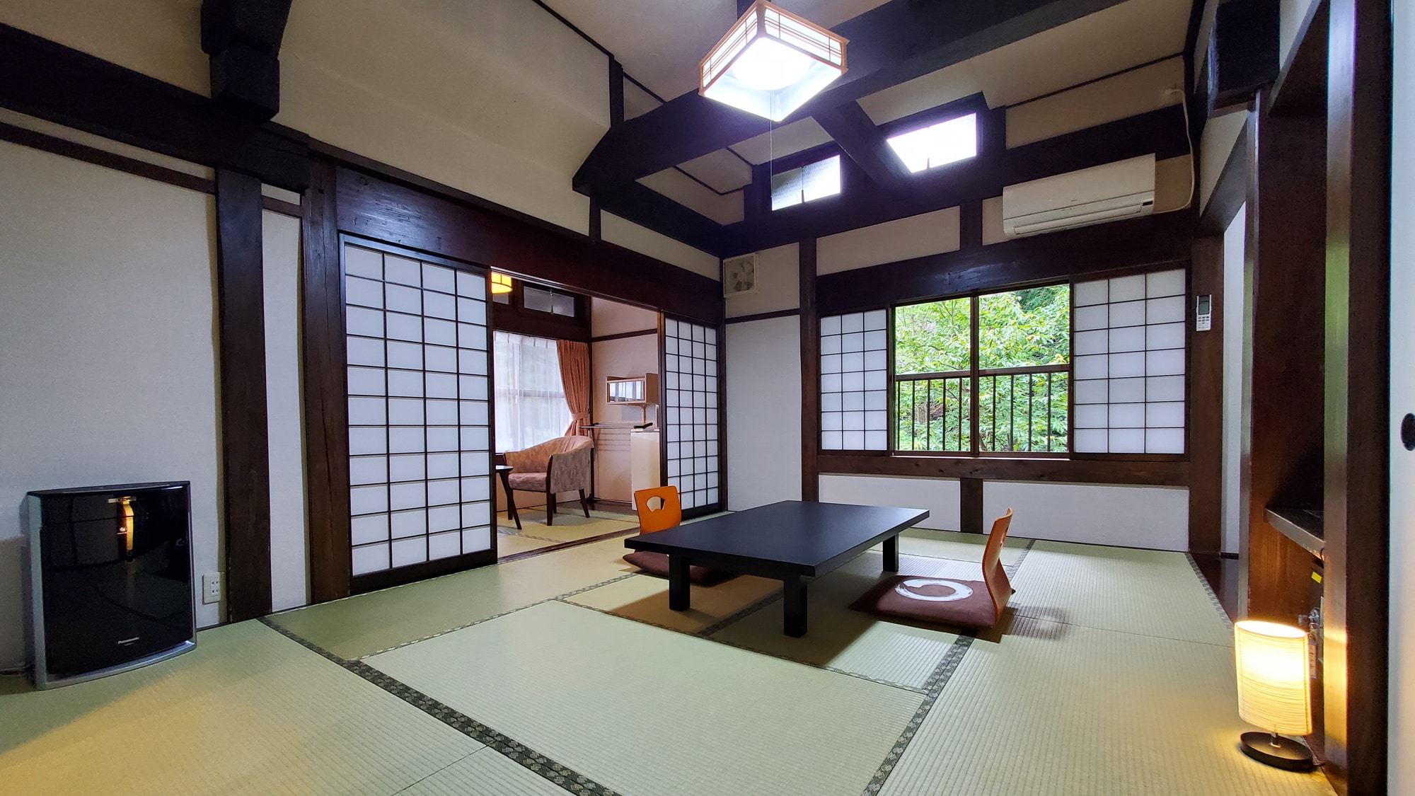 16 tatami Japanese-style room - Enjoy a dignified atmosphere