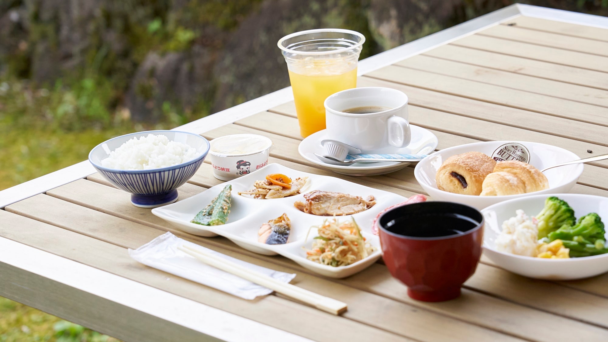 breakfast buffet