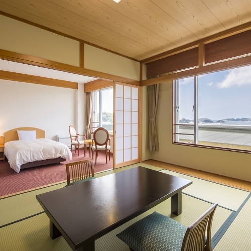 Watchtower: Japanese-Western style room