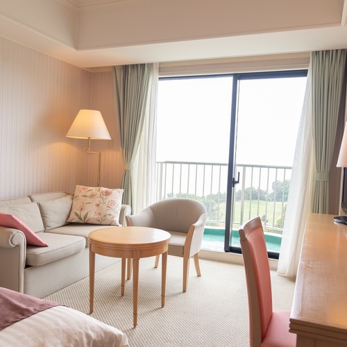 Single room and relaxation space