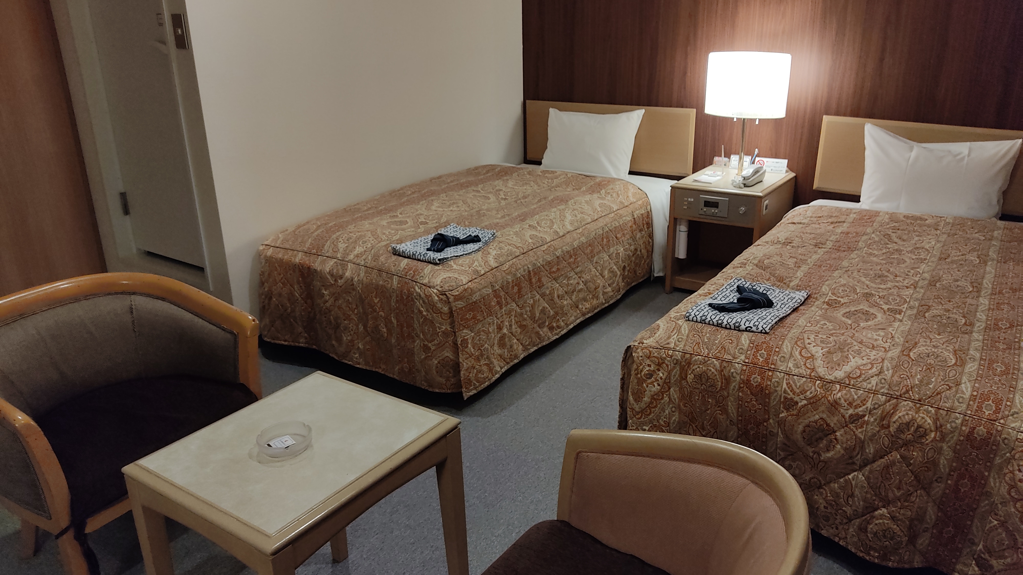 Twin Room 2
