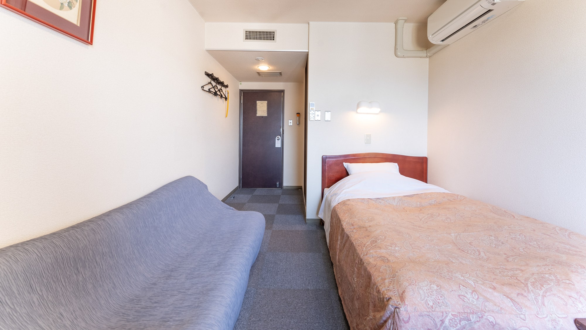 [Semi-double A] ■Non-smoking ■With sofa (15 square meters)