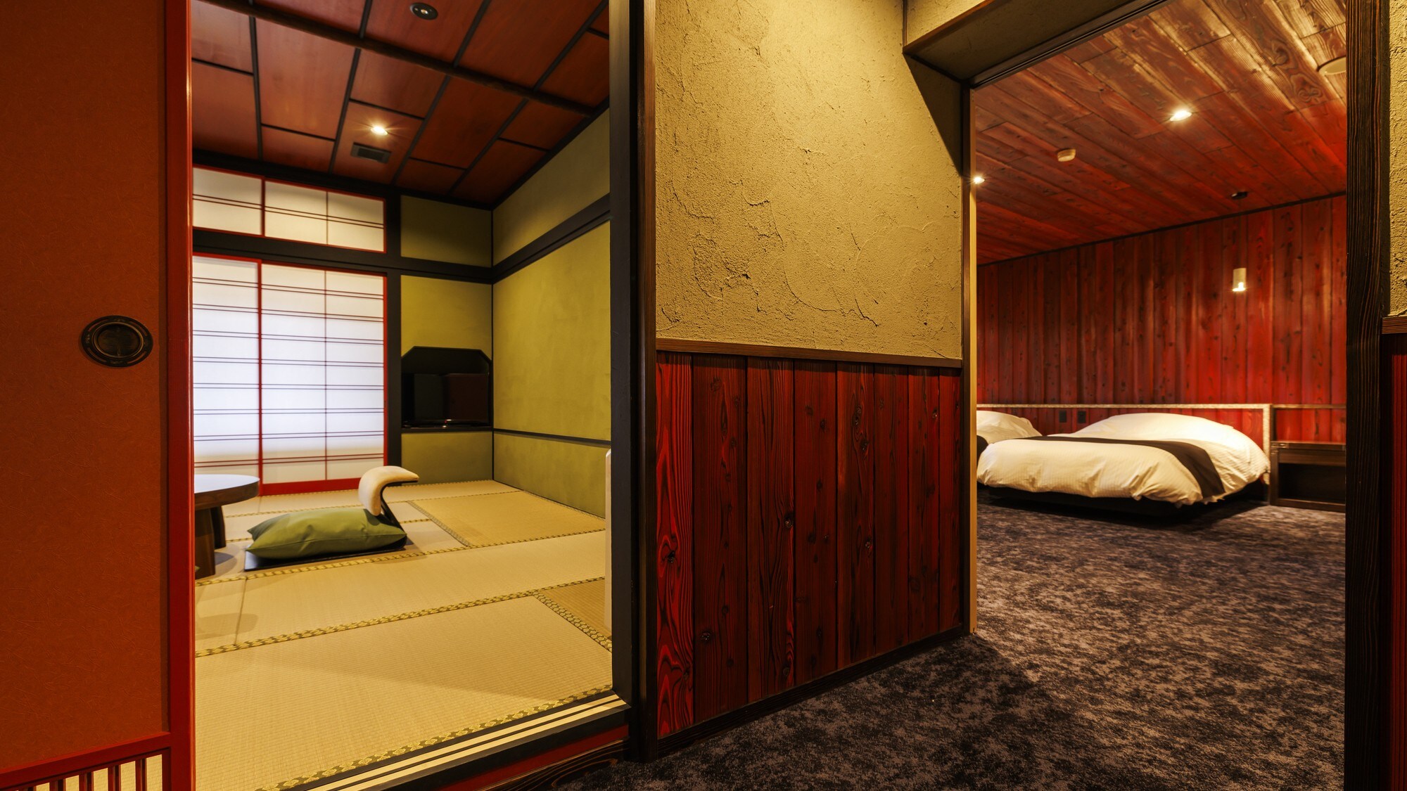 Fukui's special room "Asakura" made with natural materials [Room with open-air bath and bed]