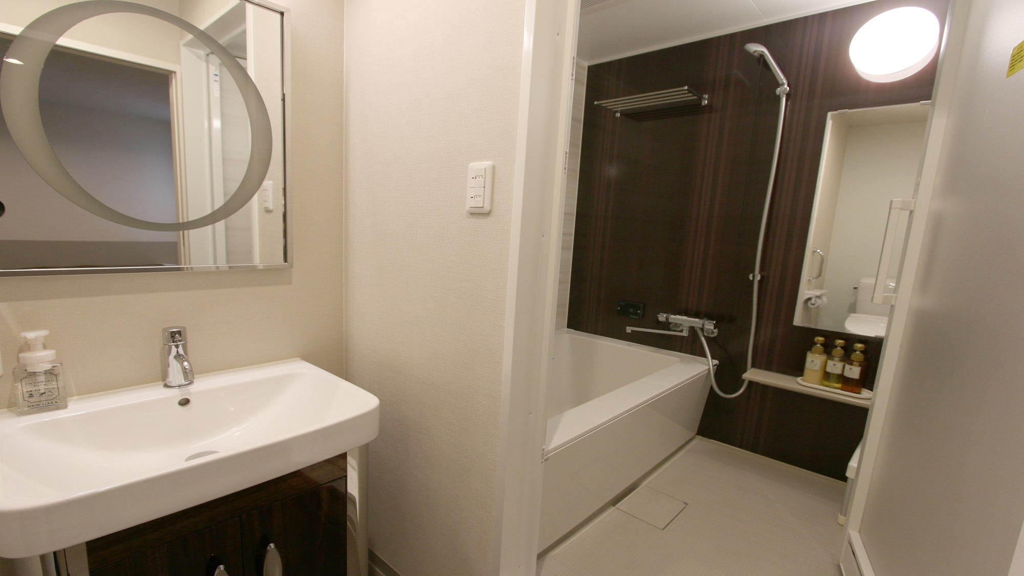 Double room (separate style bathroom)