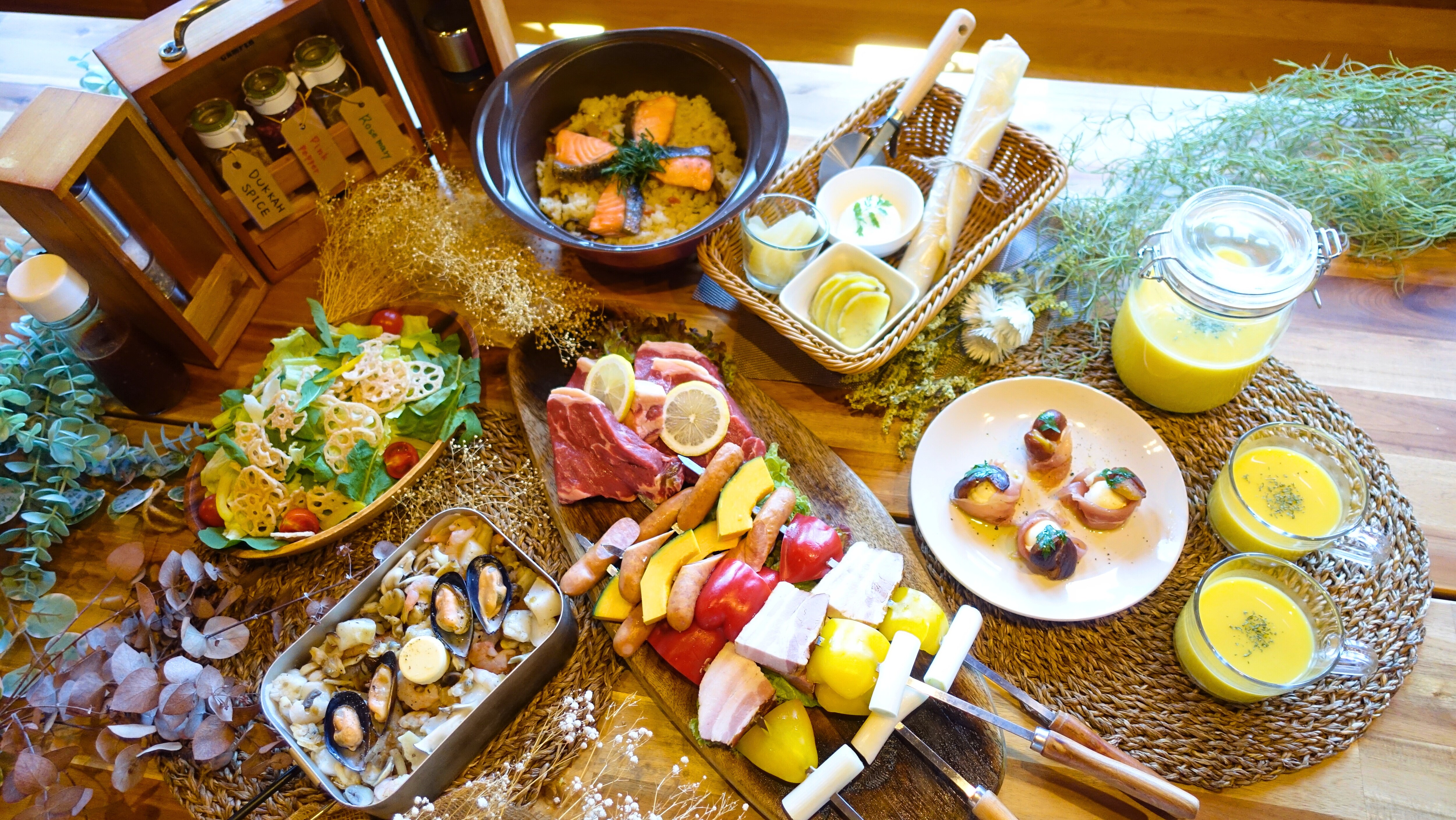 Autumn limited menu using plenty of autumn flavors