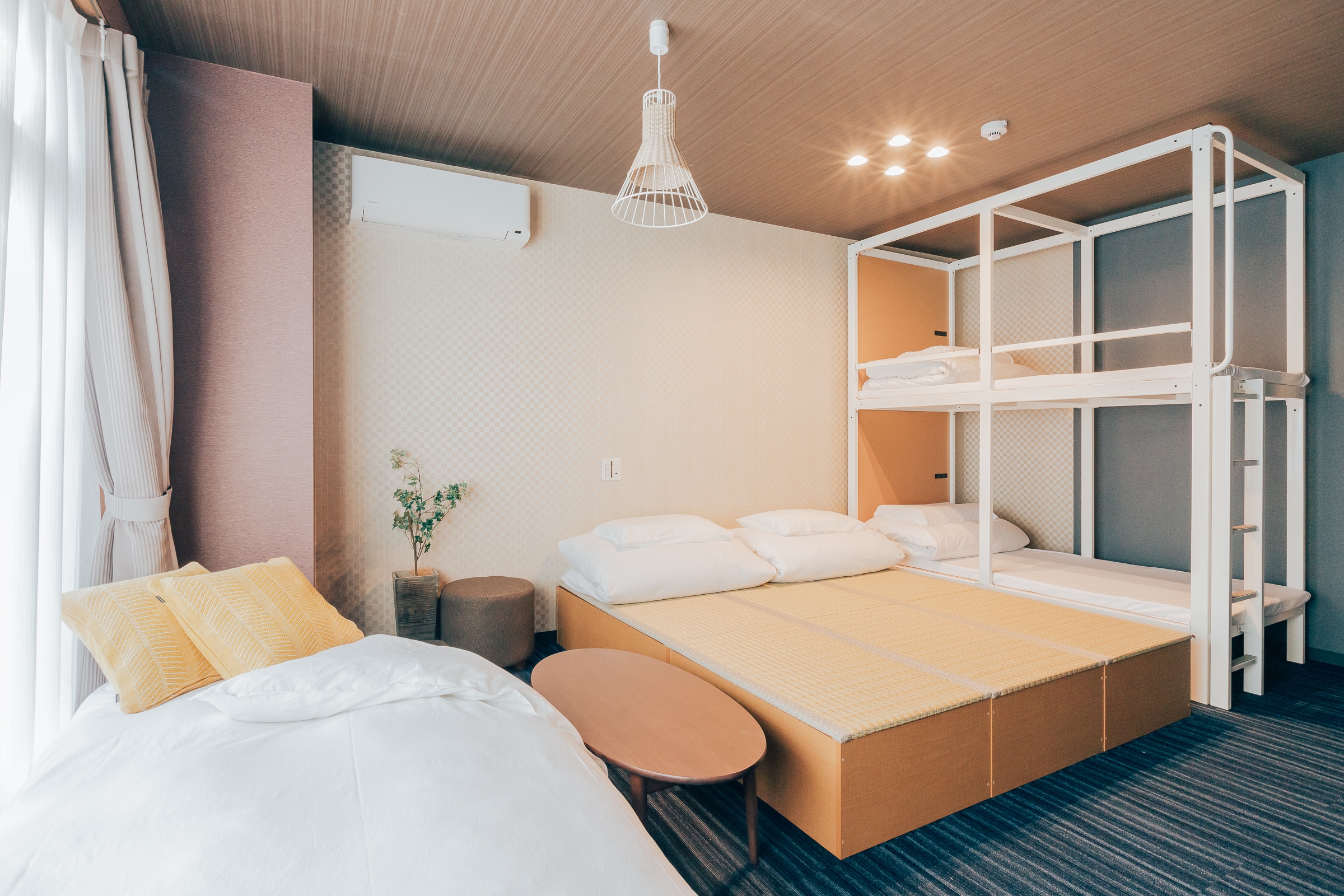 Bunk bed room with terrace