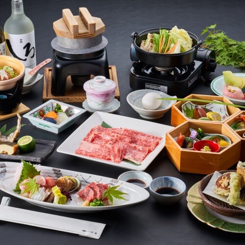 [Sukiyaki Kaiseki] This is a standard plan that is loved by our repeaters. Please enjoy the deliciousness of the melted meat