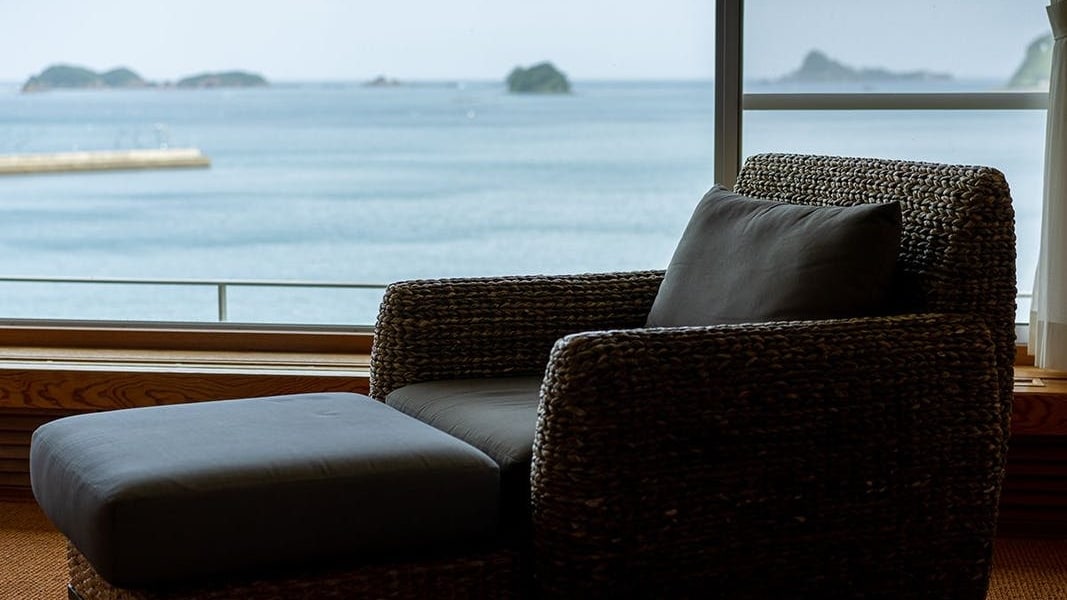 Premium Japanese and Western room source ocean open-air