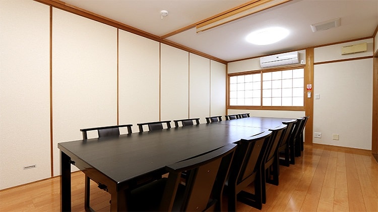 All dining areas are private rooms with tables and chairs.