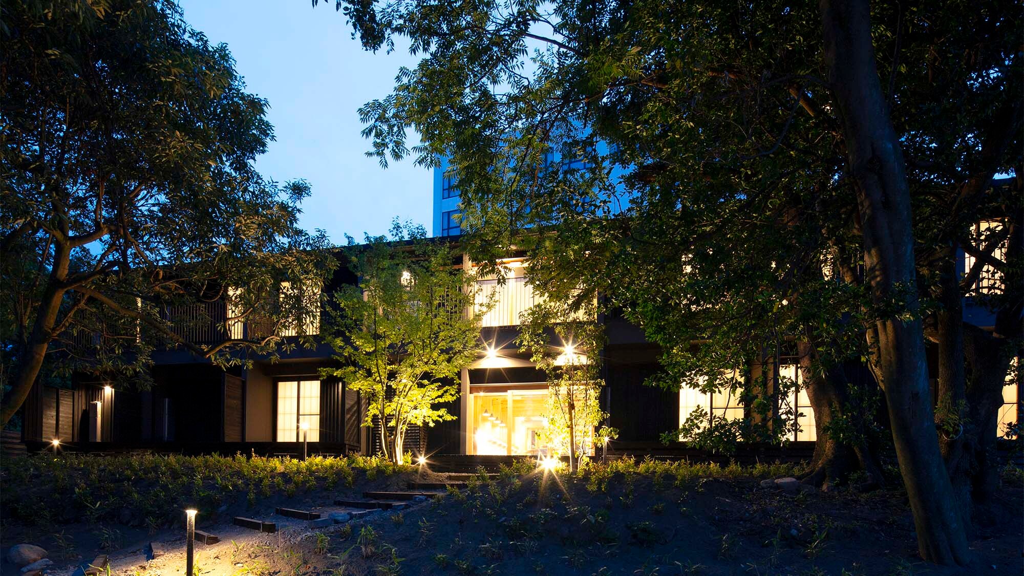・Hotel exterior: Pursuing a lodging experience with the theme of "staying in the city" in Beppu