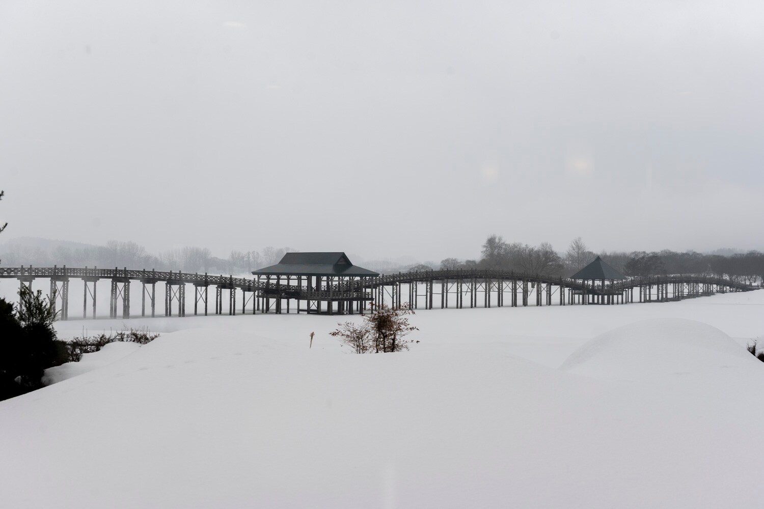 Jembatan Tsuru-no-Mai (Musim Dingin)