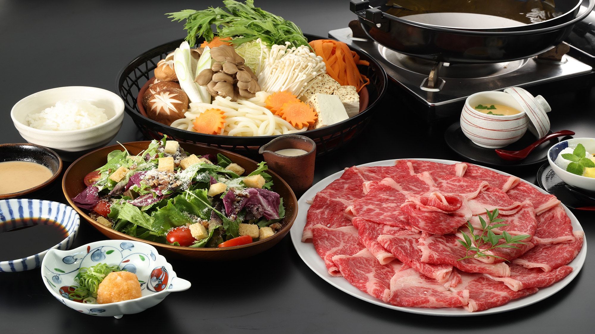 Makan malam: Shabu-shabu daging sapi domestik (gambar)