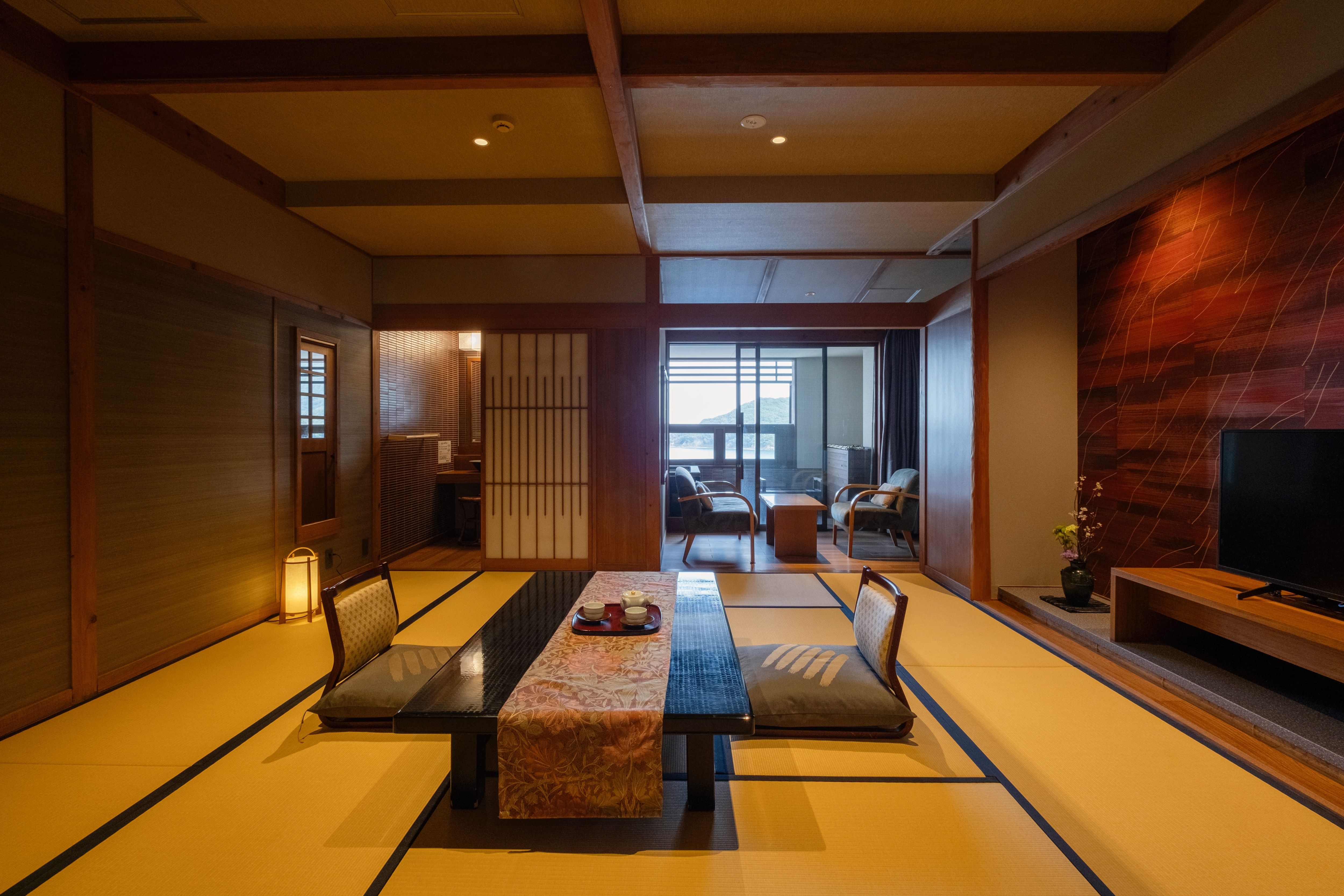 [Main building - Guest room with open-air bath]