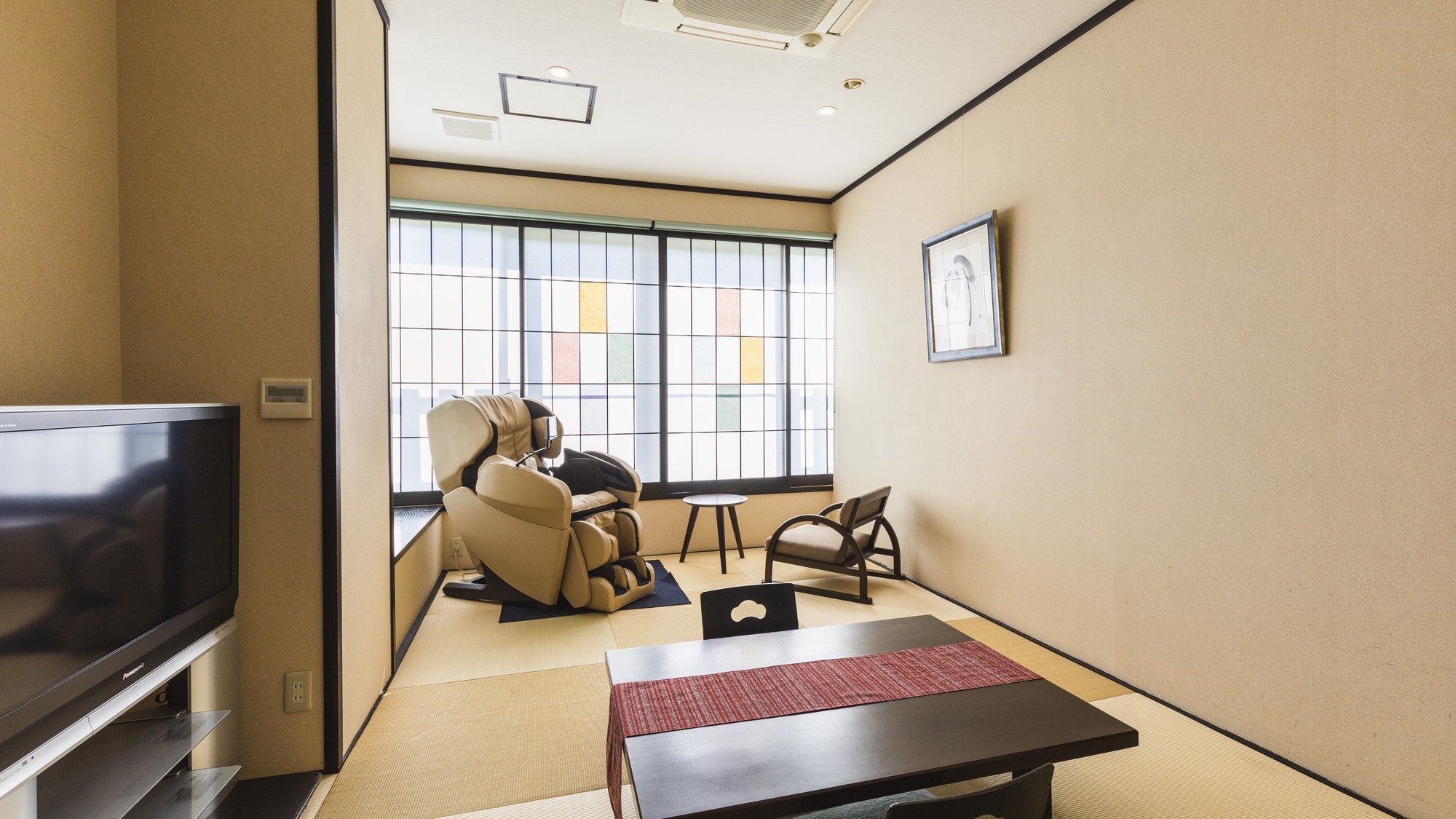 [Two rooms connected] Living room + Japanese modern twin 41㎡ / With shower room and massage machine