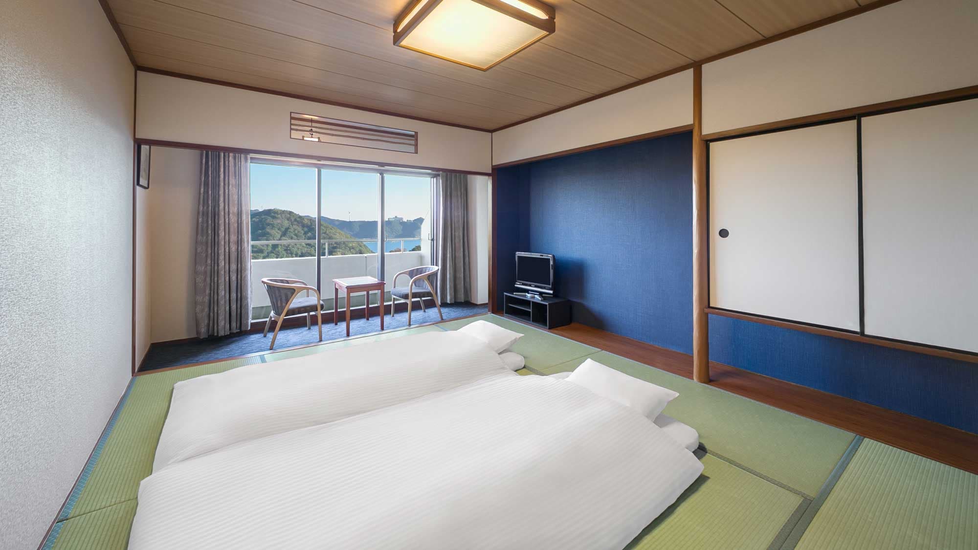 *Please note that you are responsible for laying your futon in the Japanese-style rooms. If you require assistance, please contact the front desk.