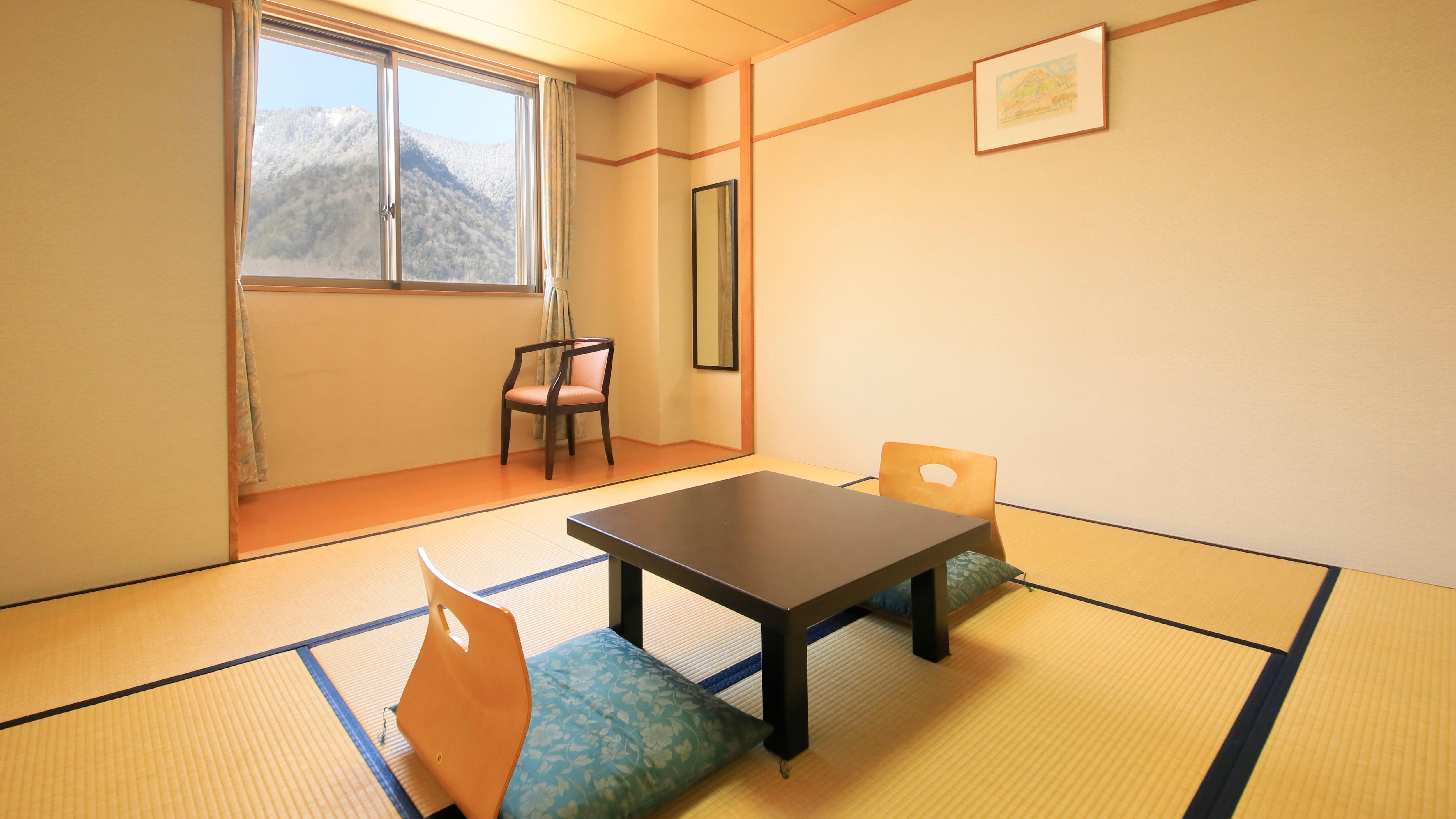 [Taisho Pond view] Japanese-style room 8 tatami mats