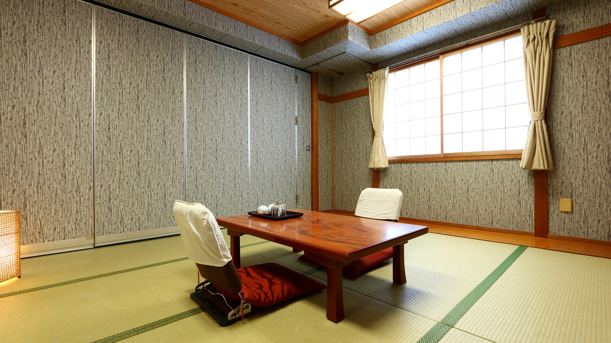9 tatami mats + 3 tatami mats Japanese style room