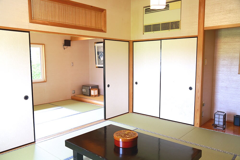 Two Japanese-style rooms, mountain side