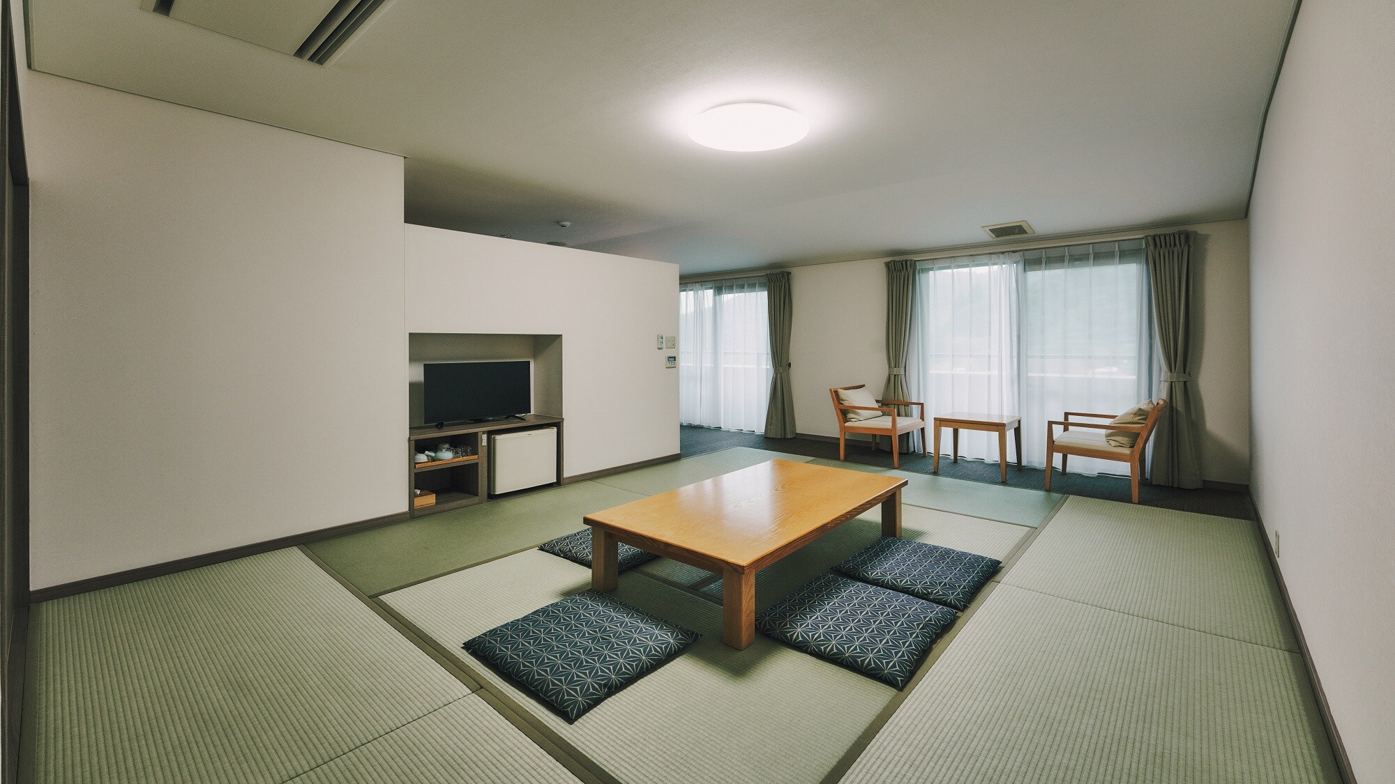 Modern Japanese-style room 10 tatami mats