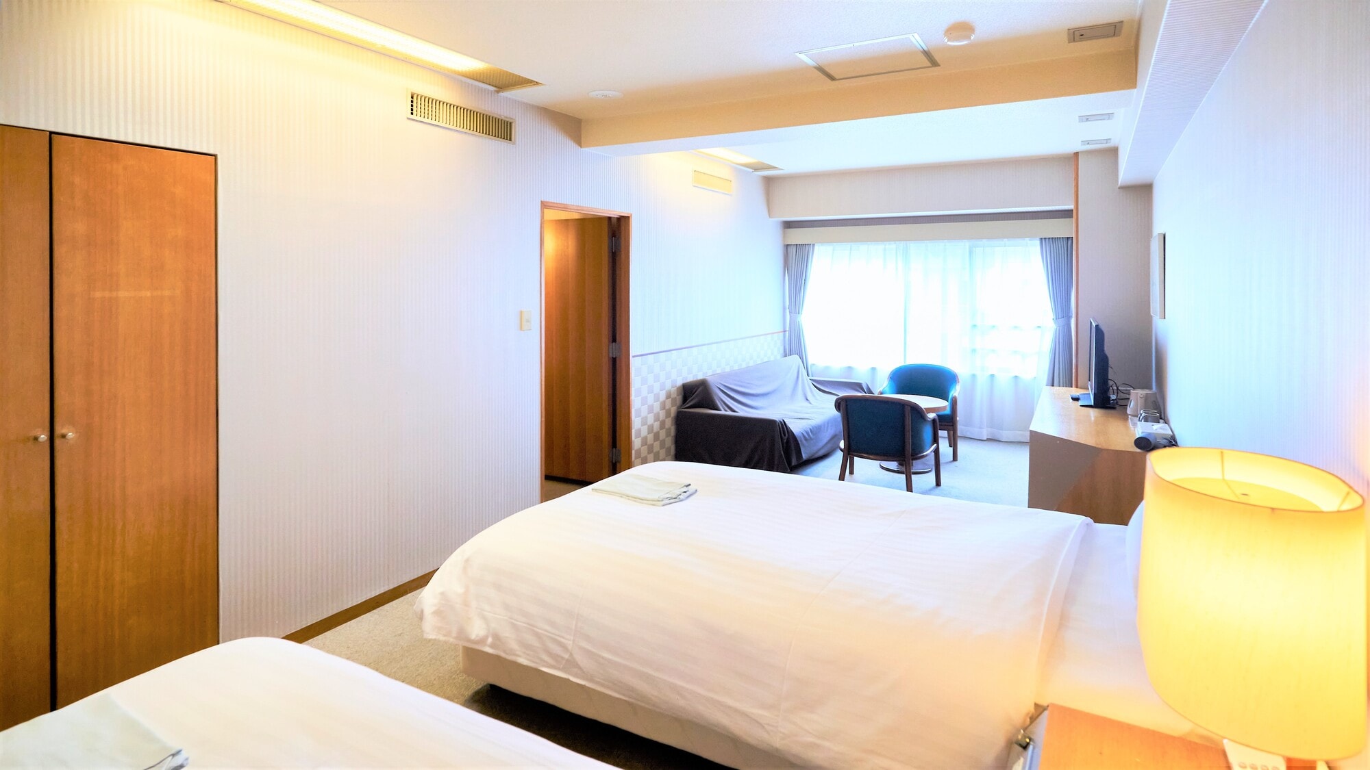 Top floor deluxe twin 27.0 square meters, 120 cm wide bed