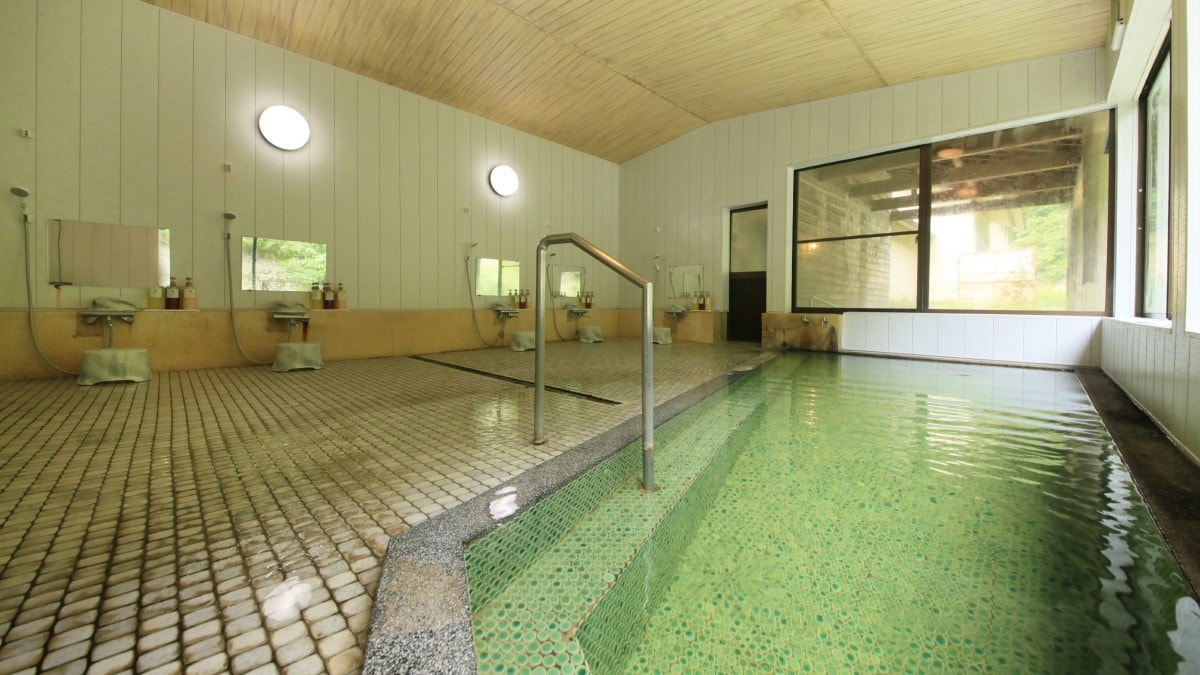 [Men's public bath] Please relax and relax and heal the tiredness of your trip.