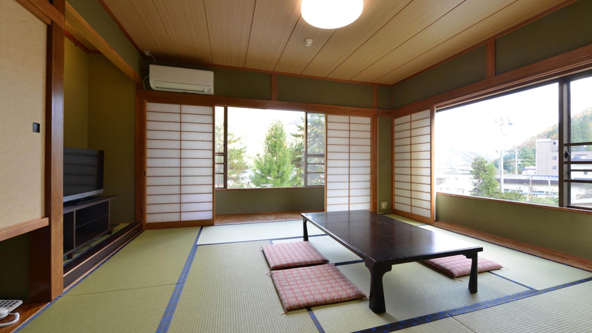 [Fujikan] Main building, Japanese-style room 10 + 4.5 tatami mats