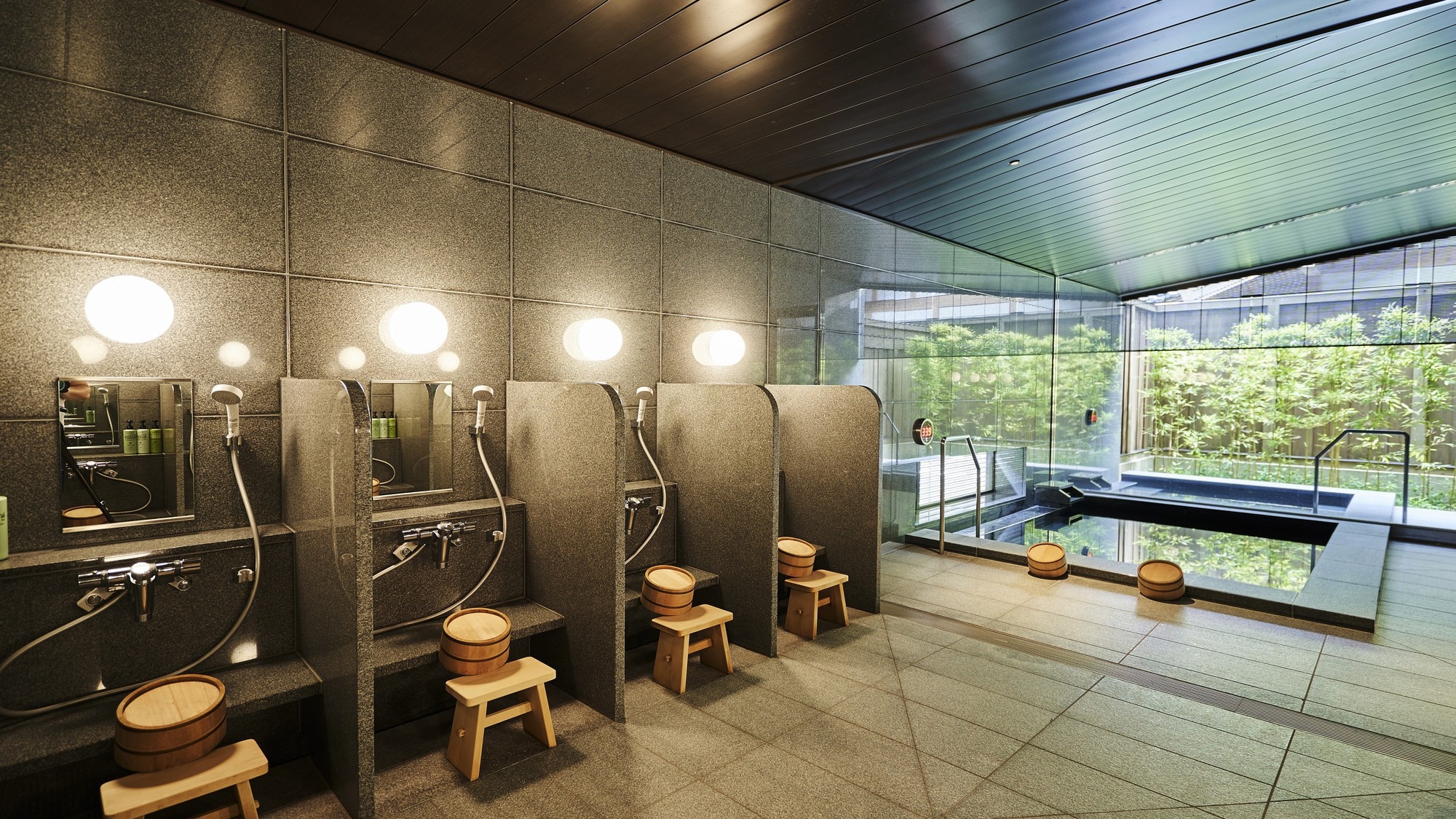 Large communal bath "Perfume sea"