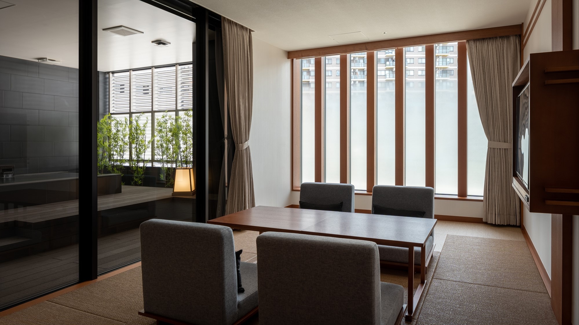 Suite Hillside “TERRACE BATH” Room Reception