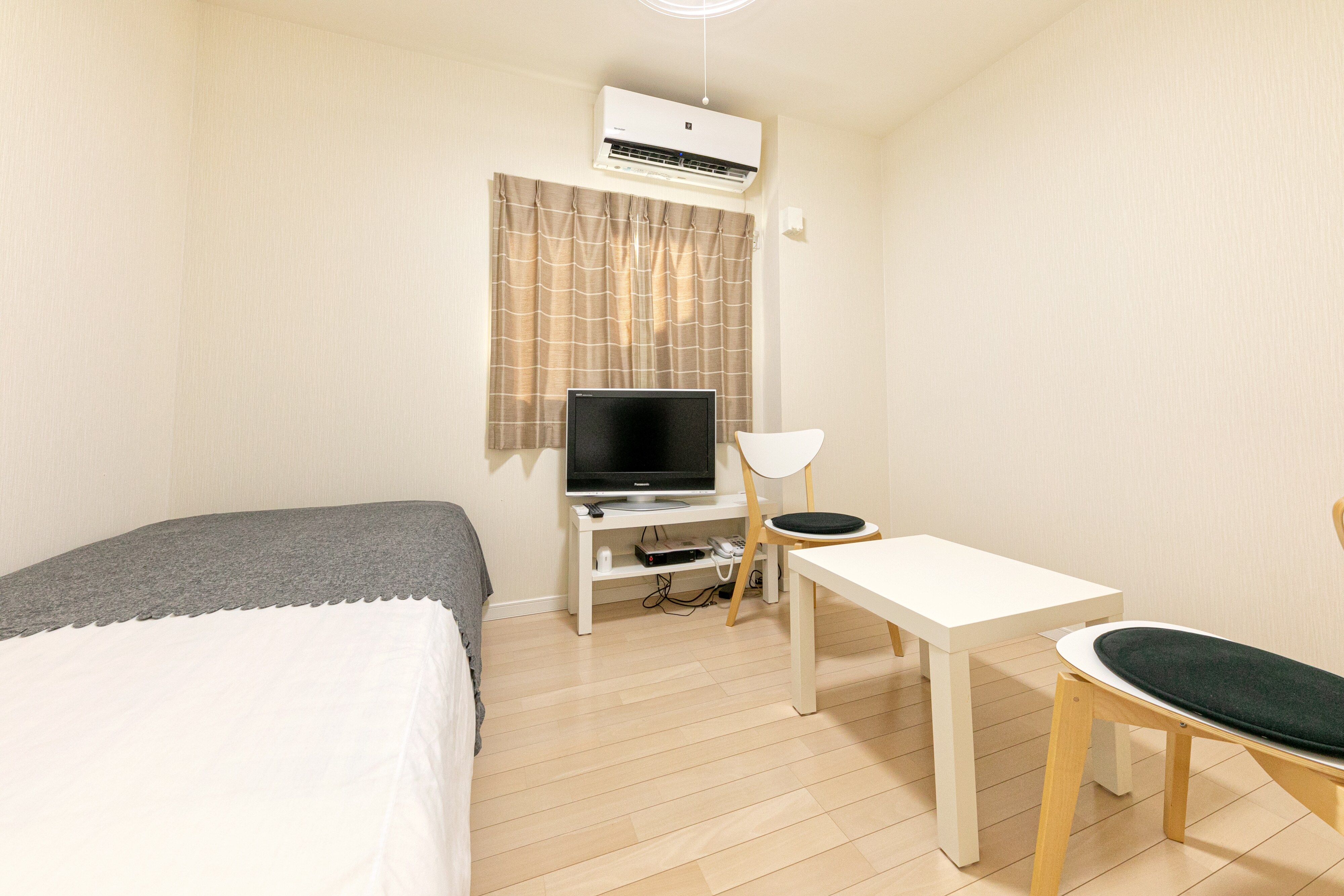 3rd floor bed