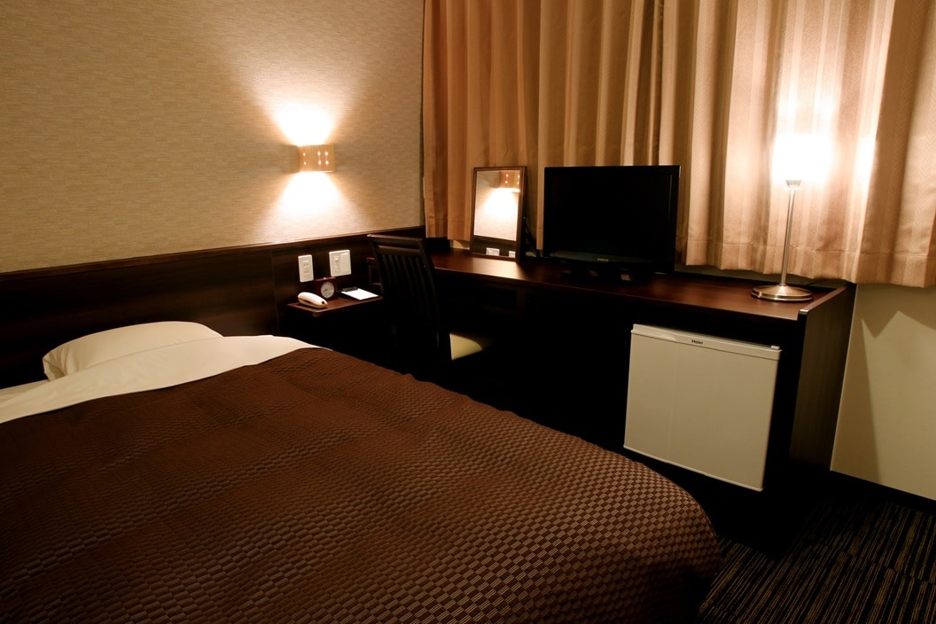 7th floor single