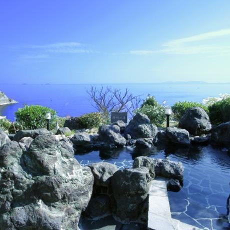 [Open-air bath] You can also enjoy a spectacular view of the sunrise.