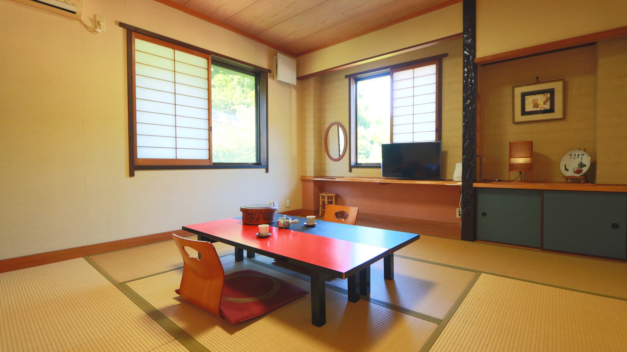 Compact Japanese-style room (1-2 persons)