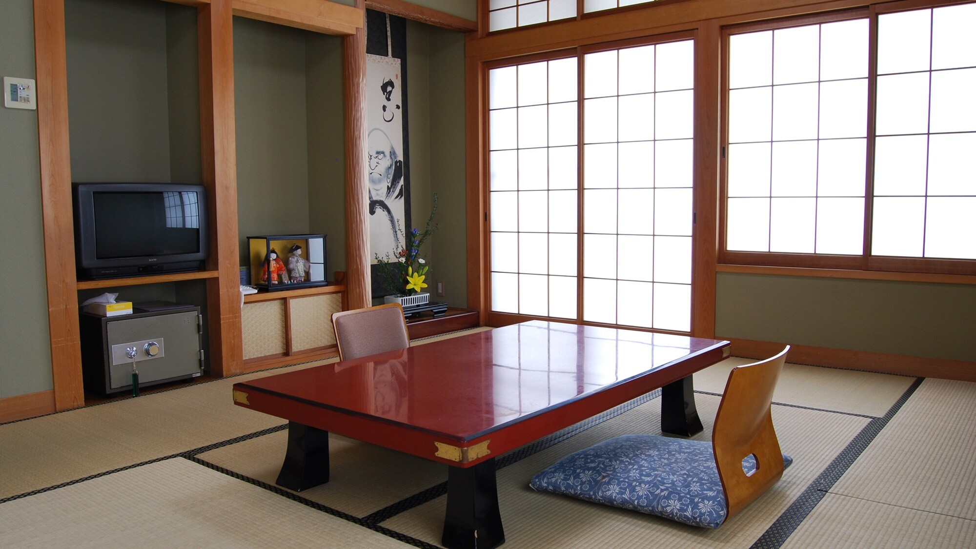 *Contoh ruangan bergaya Jepang berukuran 10 tatami