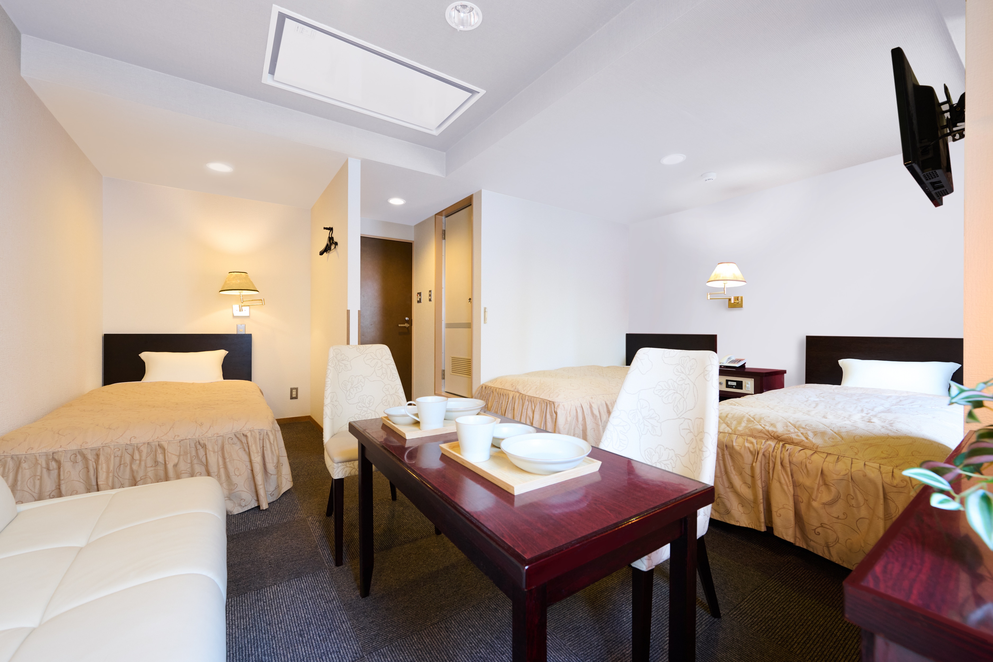 Triple Room