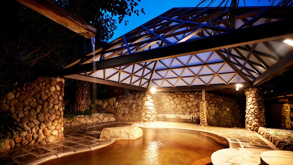 Night garden open-air bath