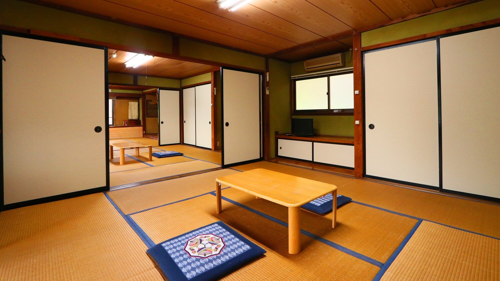 Yuzu Room [Japanese-style room 12+8 tatami mats]