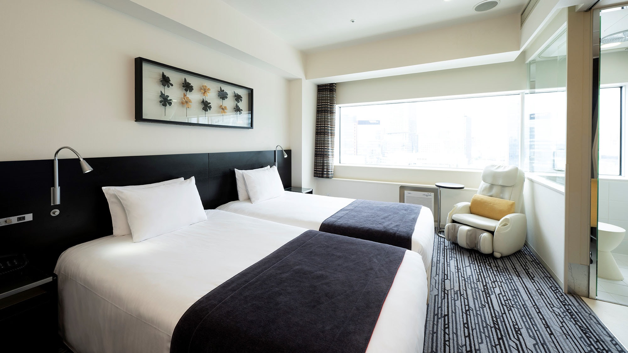 Twin room (example)
