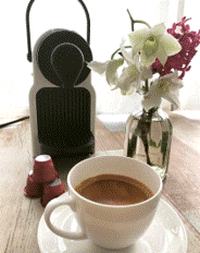 Espresso machine with 4 capsules