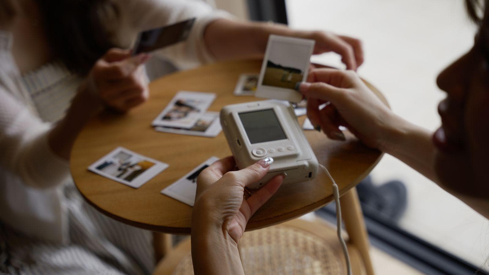 Free use of instant camera