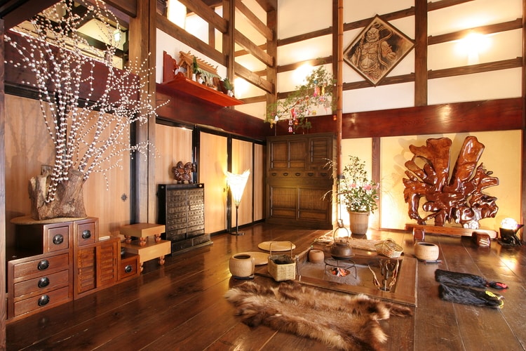 Lobby 3 in the hall