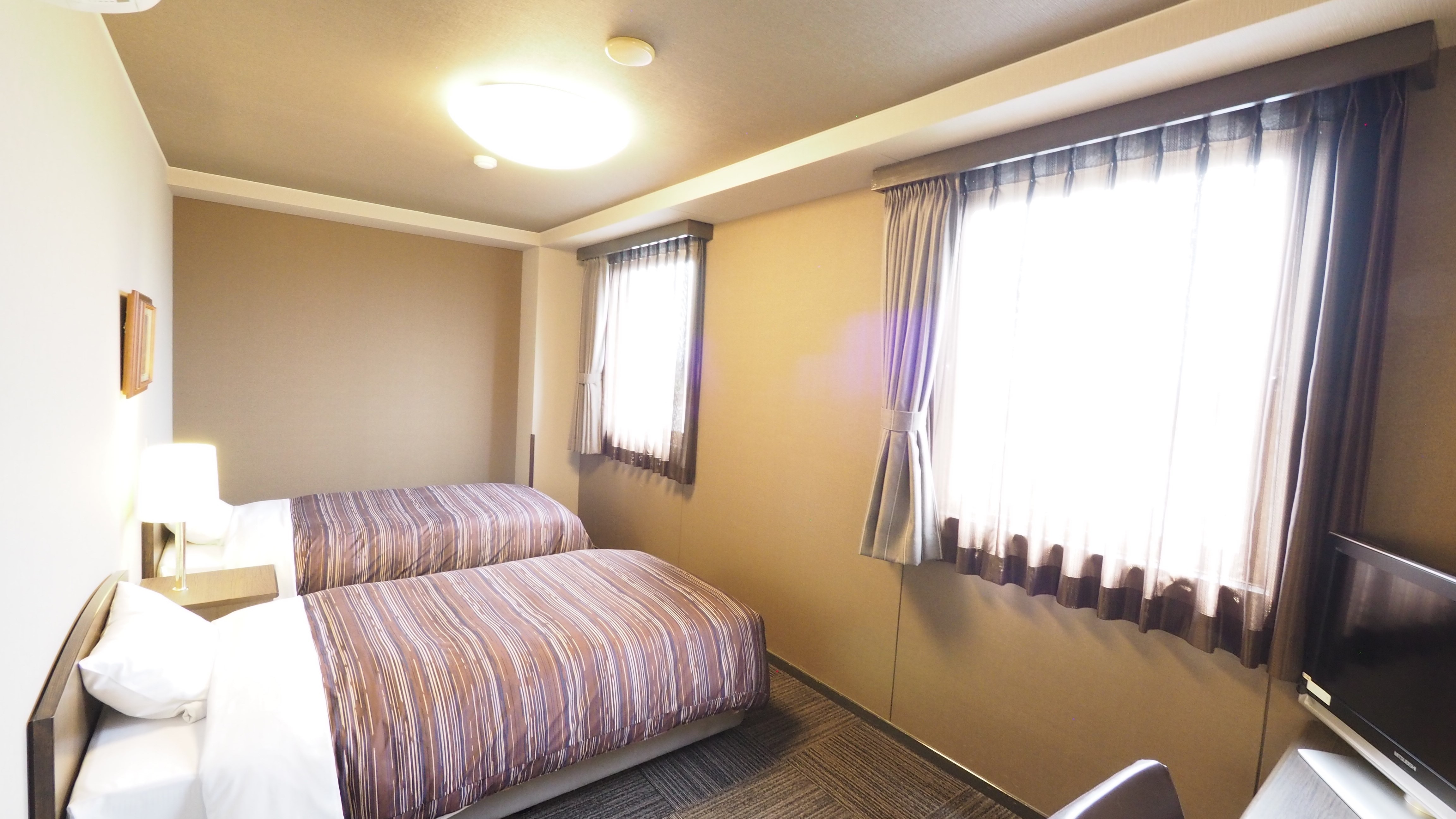 Main Building Deluxe Twin Room
