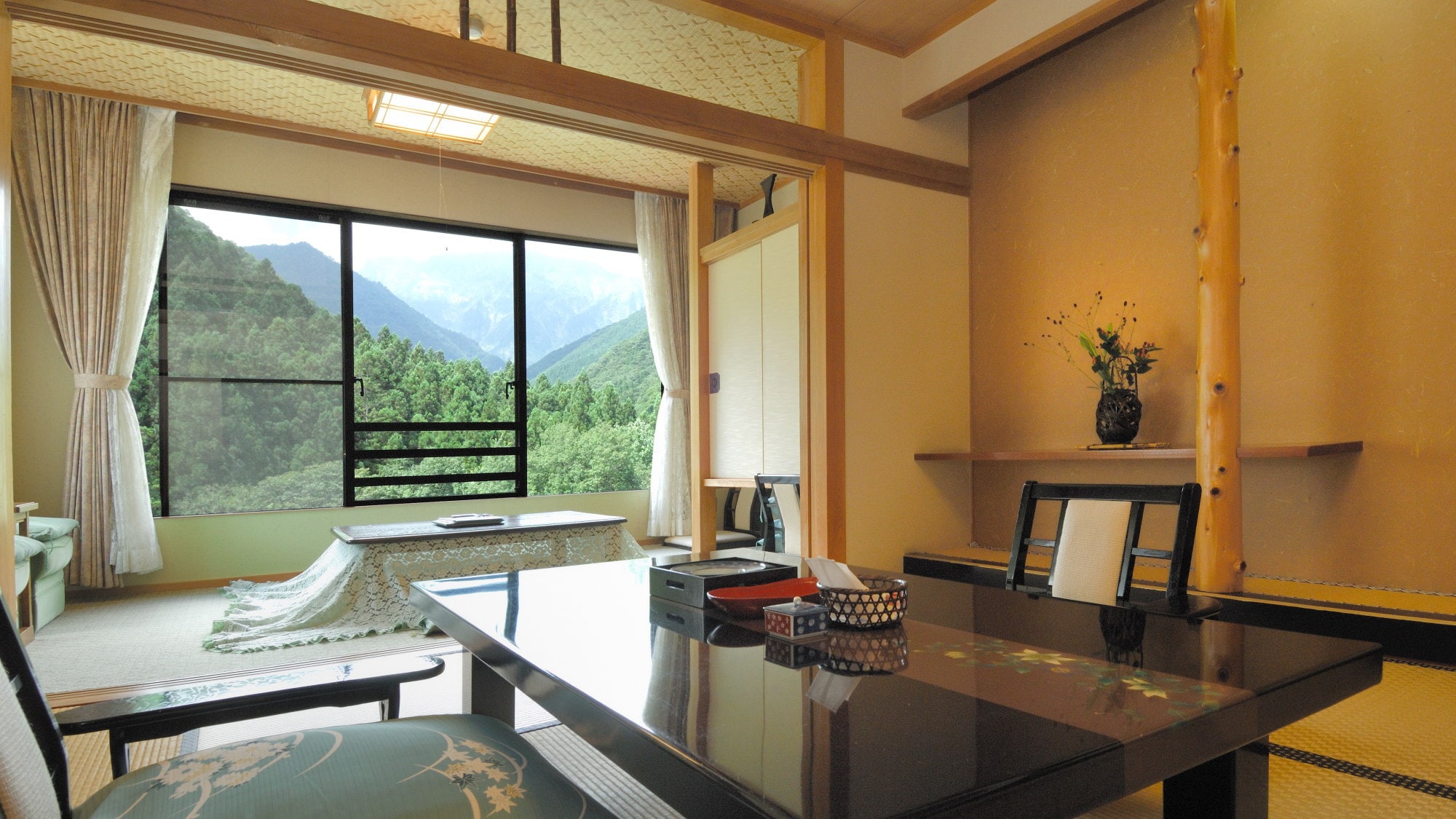 Standard Japanese-style room with a view of Mt. Tanigawa, 10 tatami mats + sunken kotatsu, 4.5 tatami mats (example)