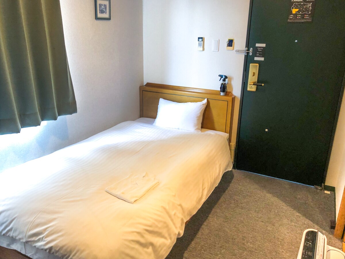 [Single room] Humidified air purifier/Electronic kettle/Free high-speed WI-FI/Refrigerator/Fully equipped room amenities