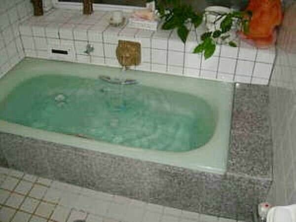 Jetted Tub