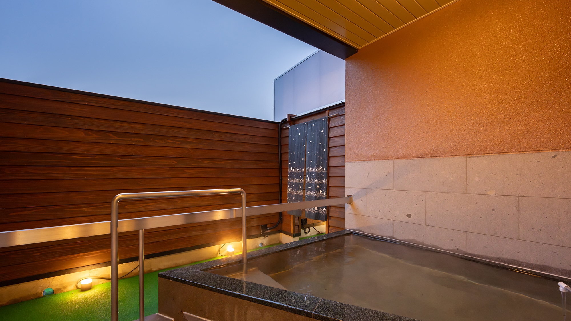 ■Kamar bergaya Jepang-Barat dengan sumber air panas■