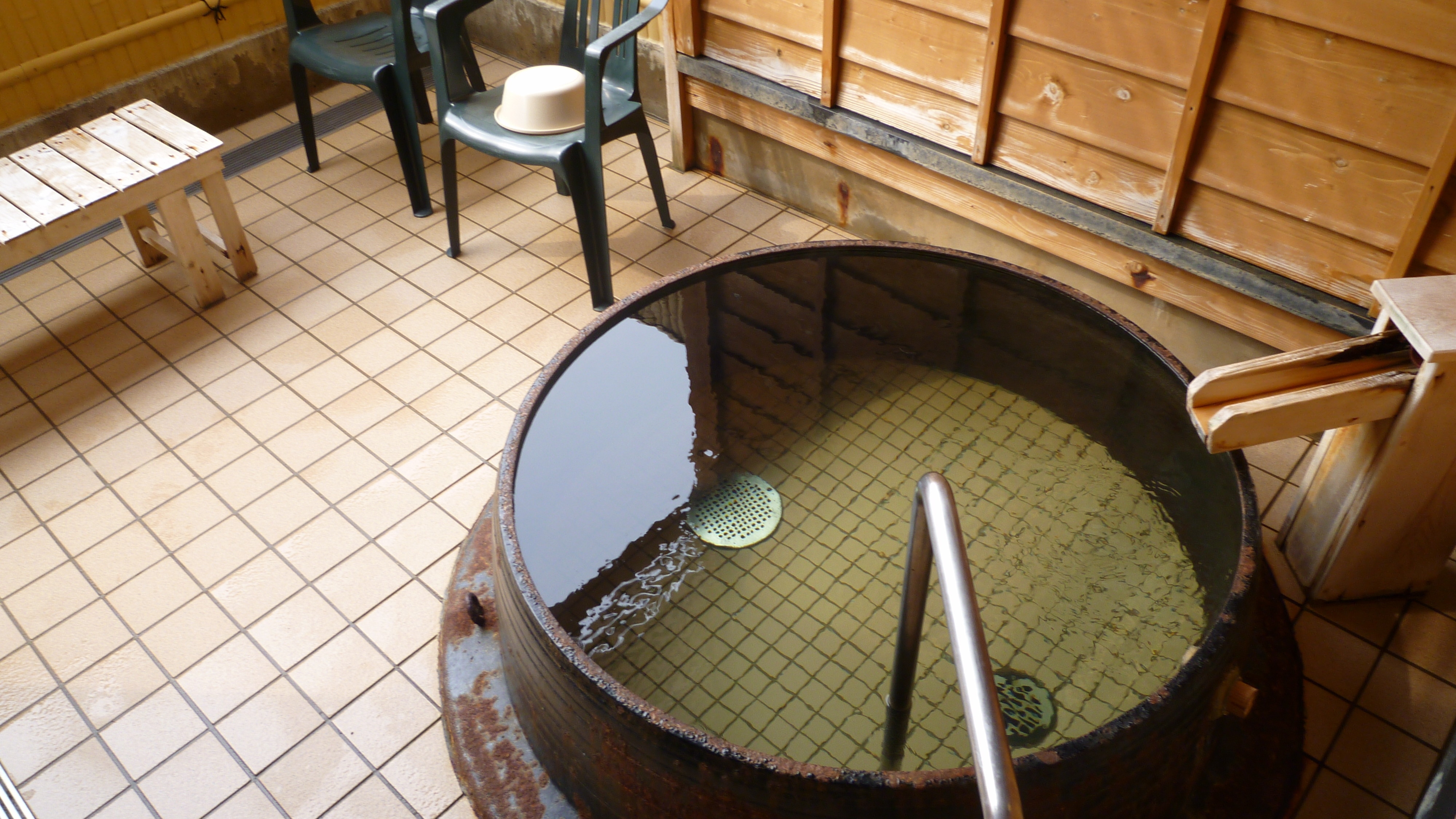 【天然温泉　門前の湯】