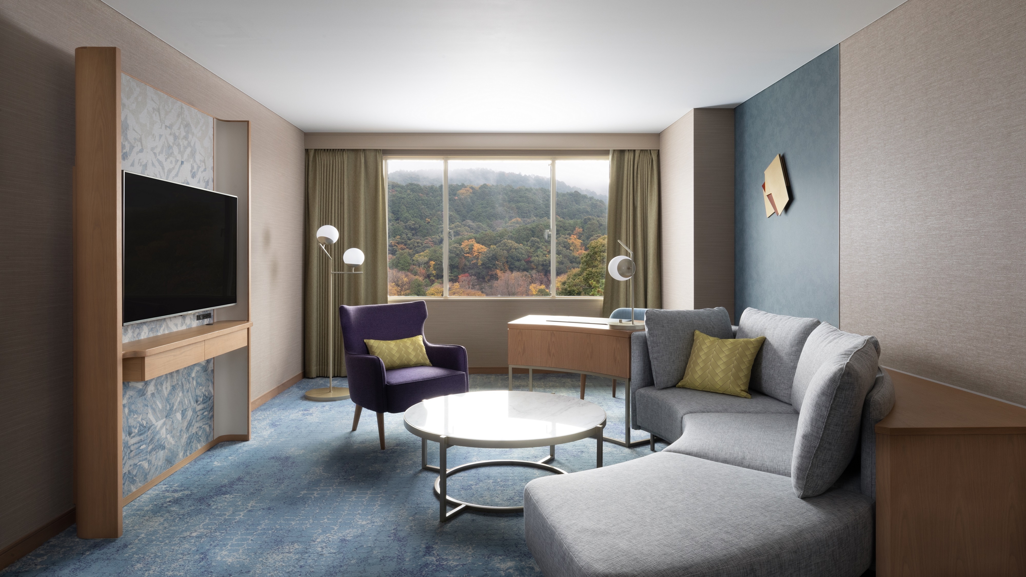 luxury suite living room