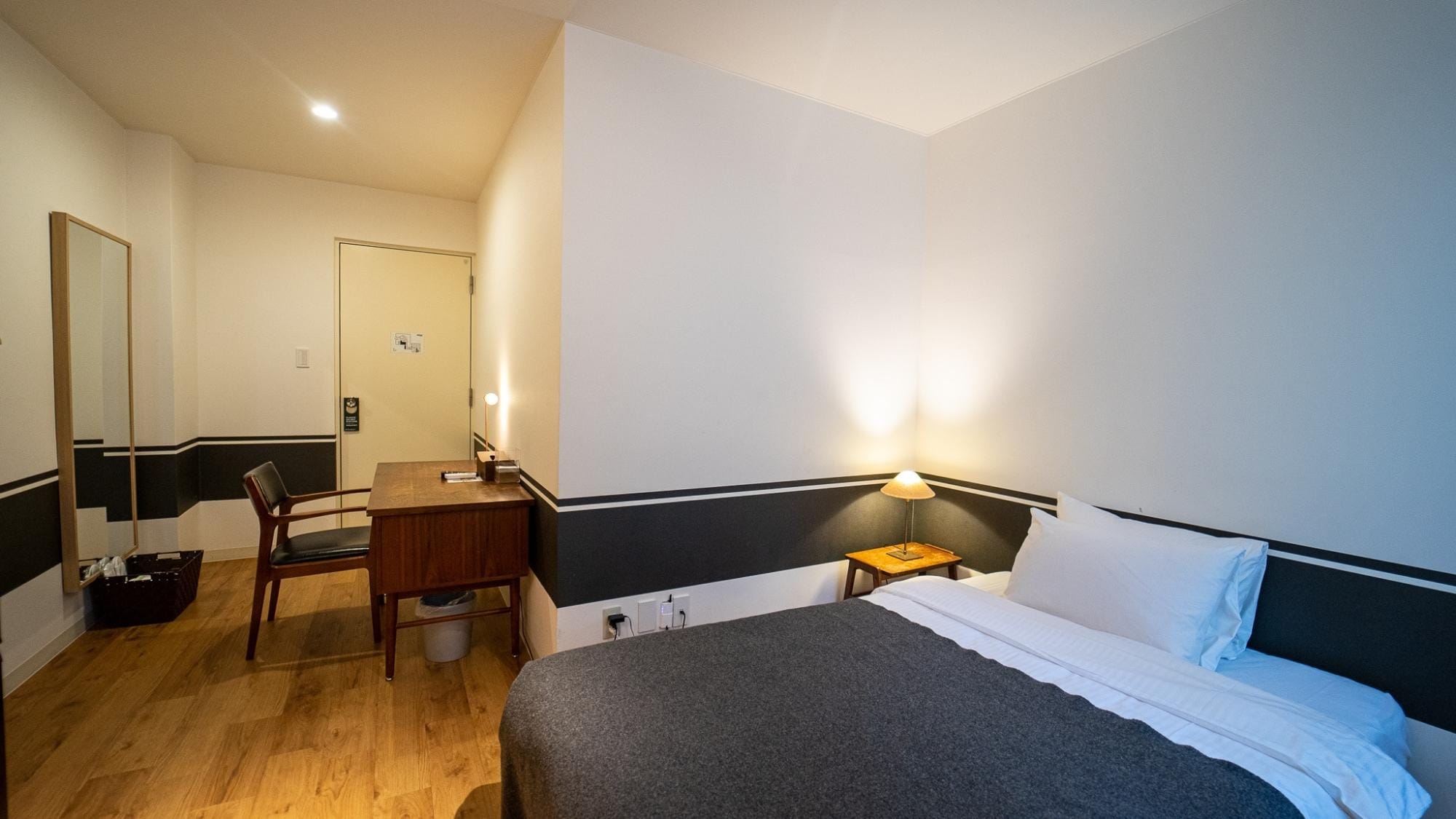 semi double room