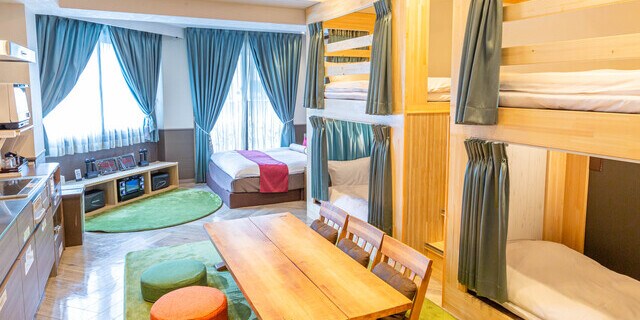 [For 4 to 8 people] Deluxe Five Party Room (Karaoke available)